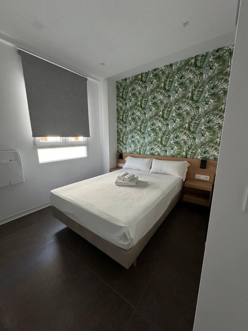 Rooms Con Bano Privado Y Cocina Compartida バレンシア エクステリア 写真